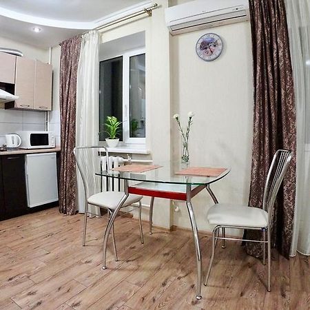 Myru Apartment Tsjernihiv Buitenkant foto